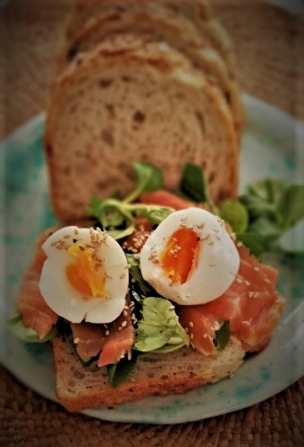 Tosta con pan tritordeum